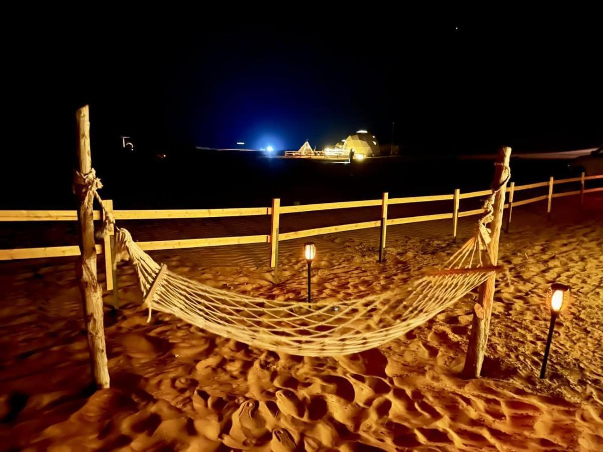 Starry Domes Desert Camp Badīyah Buitenkant foto
