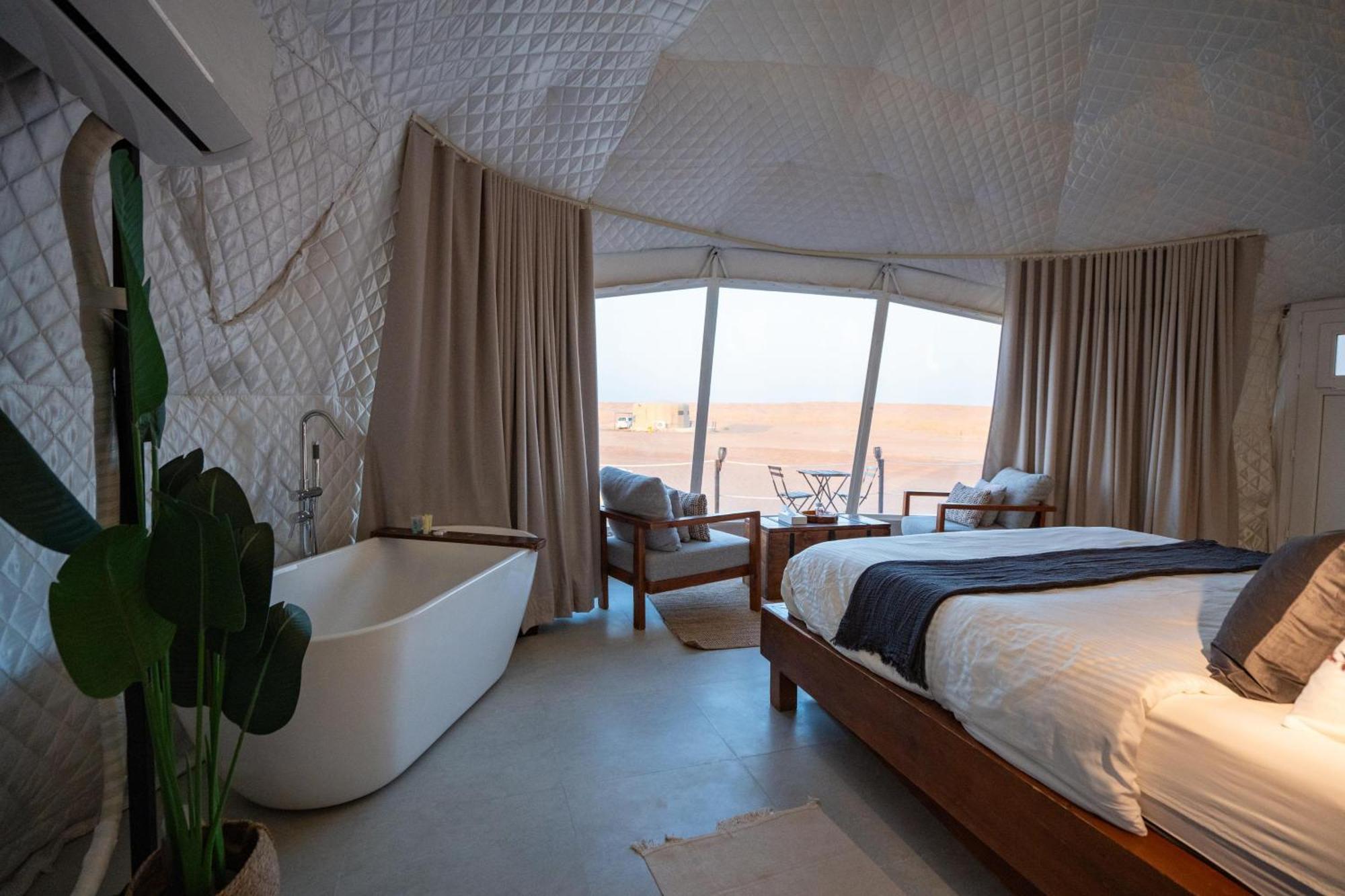 Starry Domes Desert Camp Badīyah Buitenkant foto